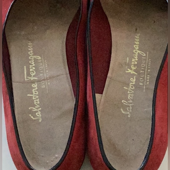 Size 7 Size 7 100% AUTHENTIC Salvatore Ferragamo Red Suede Slip On Loafers - Picture 5 of 11